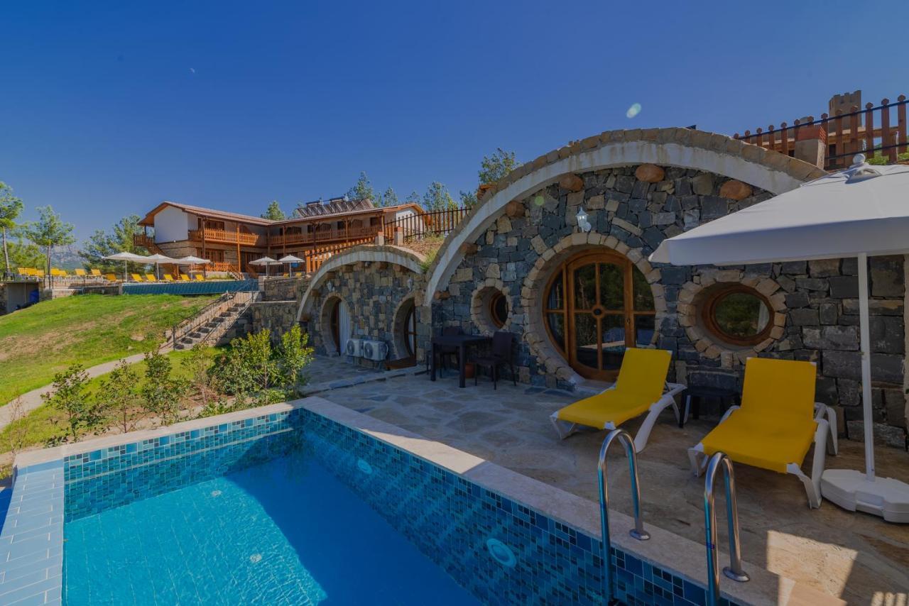 Maison Green Hill Hobbit Villas & Boutique Hotel Antália Exterior foto